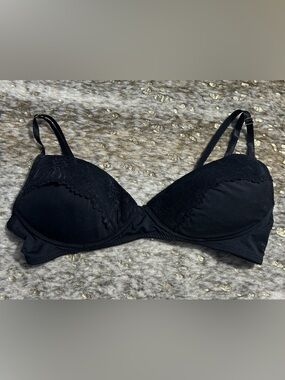 Jessica Simpson Black Lace Wireless Bra 36C